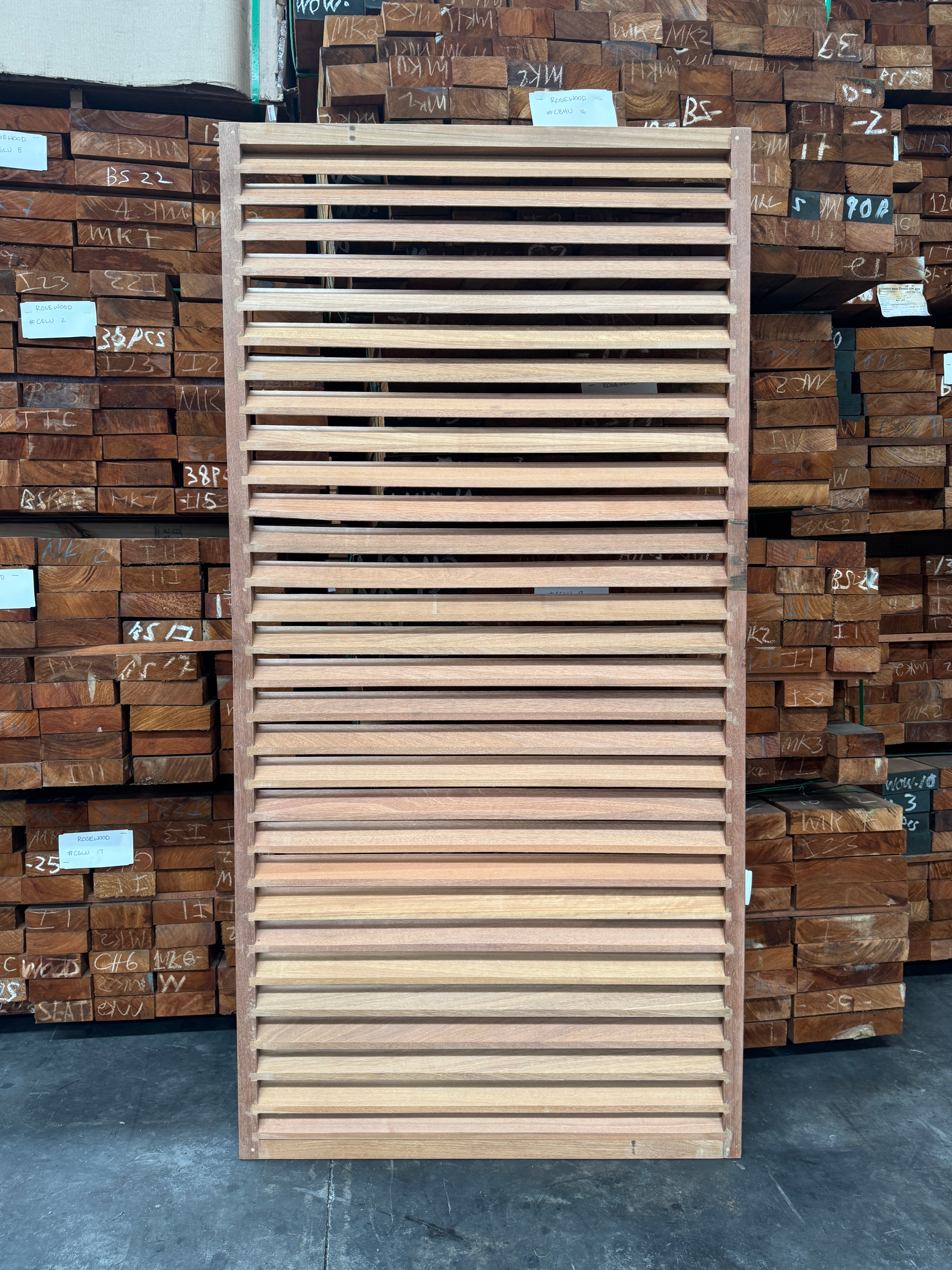 Bangkirai Hardwood Louvred Screen — Class 1 Durability – Timber Screens ...